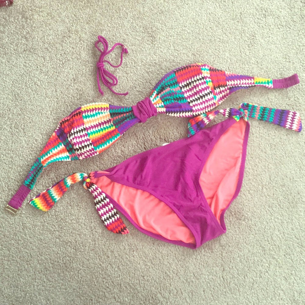 Removable straps Bikini size Medium